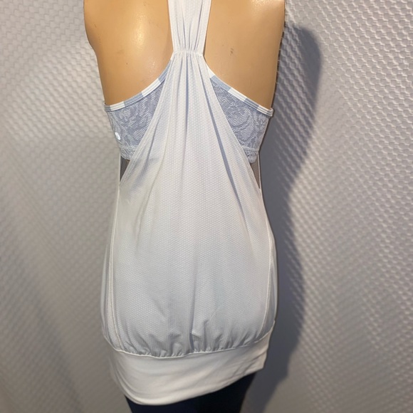 Lululemon No Limit RacerBack Tank Top with Sports Bra - Picture 4 of 5